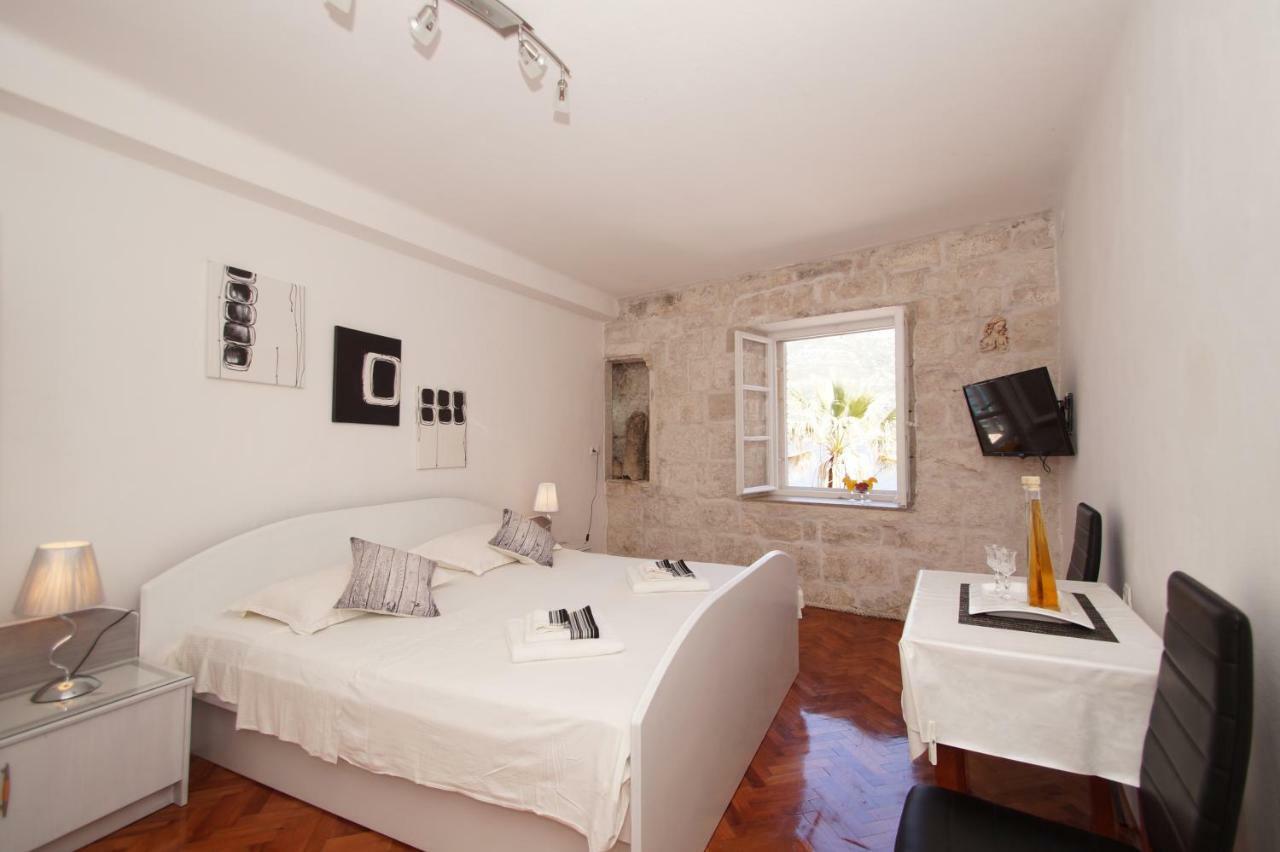 Guest House Holiday Korcula Town Bagian luar foto