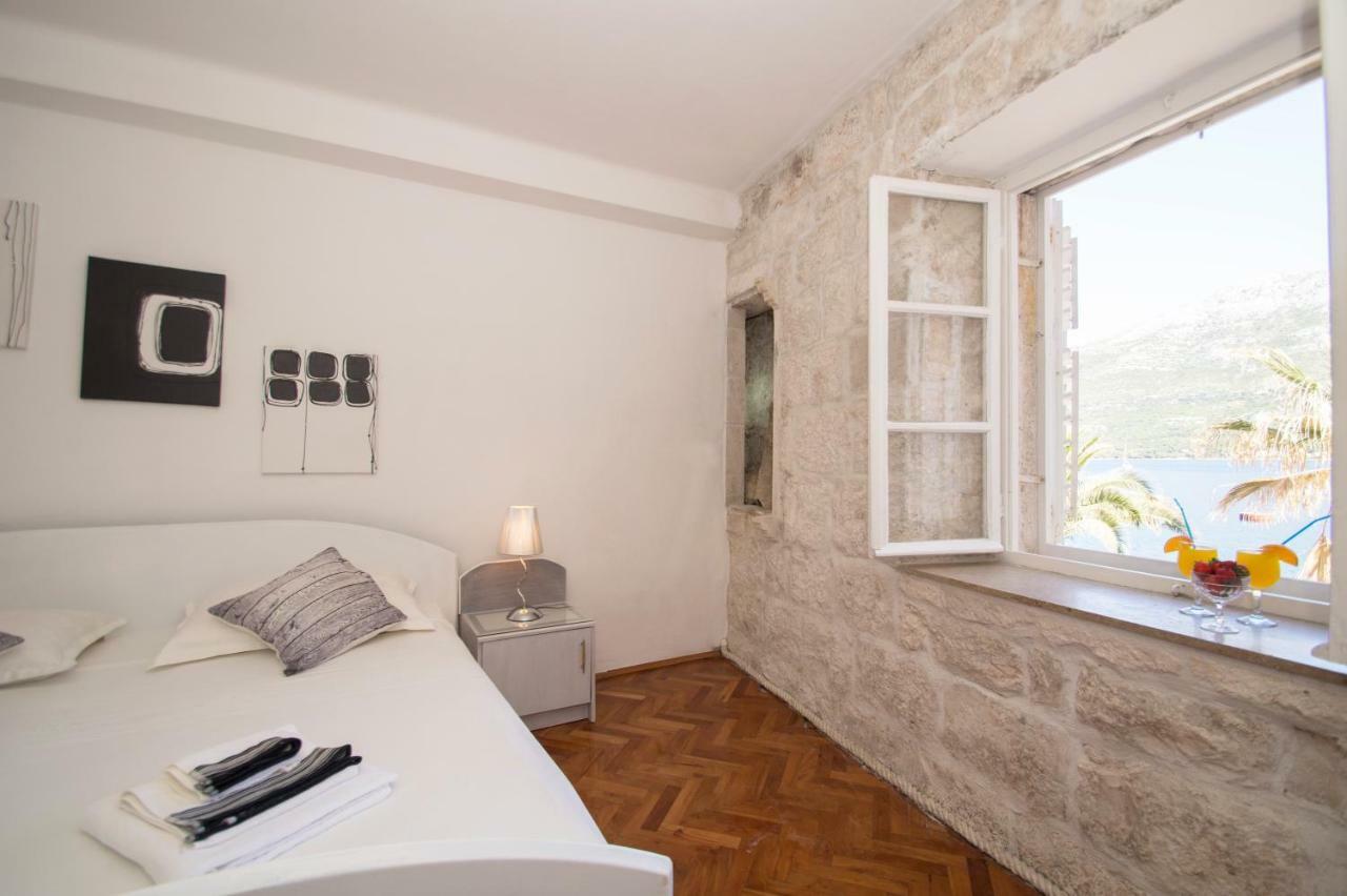 Guest House Holiday Korcula Town Bagian luar foto