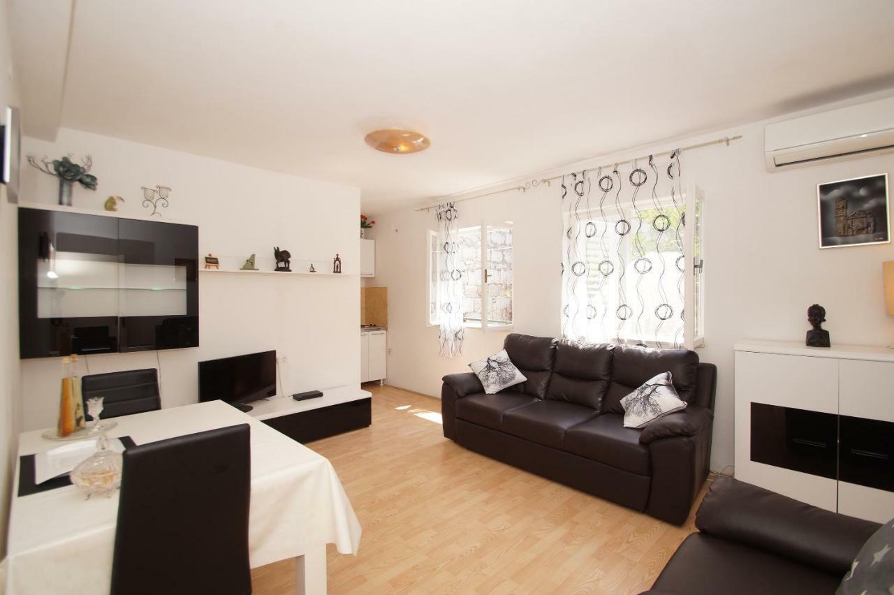 Guest House Holiday Korcula Town Bagian luar foto